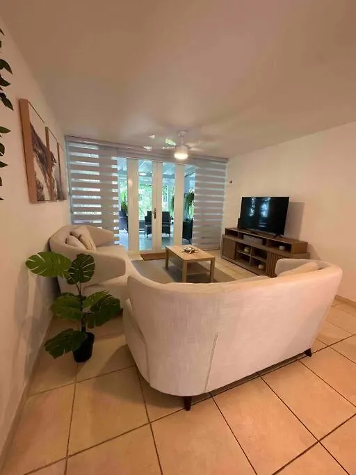Lovely Dorado Beach Villa With King Size Bed